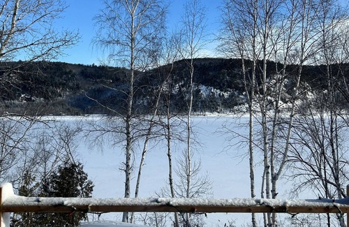 Mauricie Ski Chalet | Chalet en bois bord de l’eau