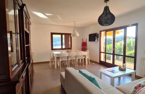 Portonovo House | Chalet en Sanxenxo, encima de la playa Canelas