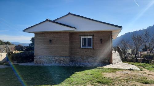 El Tiemblo House | Chalet con piscina y BBQ para 10 personas