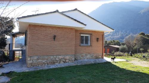 El Tiemblo House | Chalet con piscina y BBQ para 10 personas