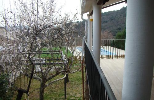 El Tiemblo House | Chalet con piscina y BBQ para 10 personas