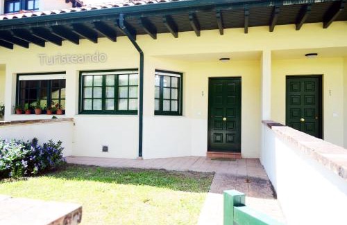 San Vicente de la Barquera House | Chalet Adosado Proa - Parking y jardín con impresionantes vistas a la Ría de San Vicente de la Barquera