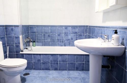 San Vicente de la Barquera House | Chalet Adosado Proa - Parking y jardín con impresionantes vistas a la Ría de San Vicente de la Barquera