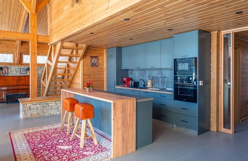 Razlog Ski Chalet | Chalet for up to 10 people with sauna nestled in the valley of 3 mountains