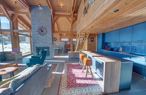 Razlog Ski Chalet | Chalet for up to 10 people with sauna nestled in the valley of 3 mountains