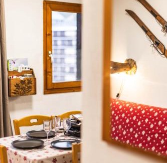 Saint-Etienne-en-Devoluy Apartment | chalet gentiane cosy T2 labellisé Dévoluy