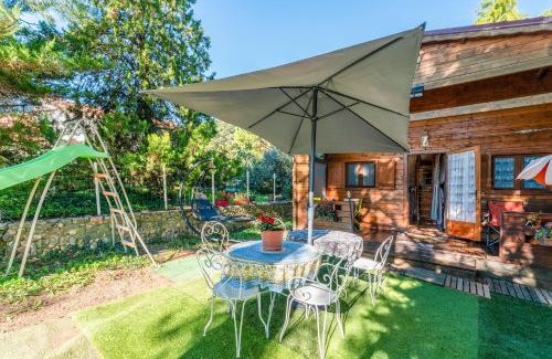 Saint-Paulet-de-Caisson Ski Chalet | Chalet gite