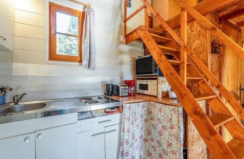 Saint-Paulet-de-Caisson Ski Chalet | Chalet "Gîte" with Private Pool, Wi-Fi, and Air Conditioning
