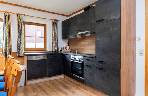 Ebensee House | Chalet Hölkogel | Sauna | Kitchen | Mountain