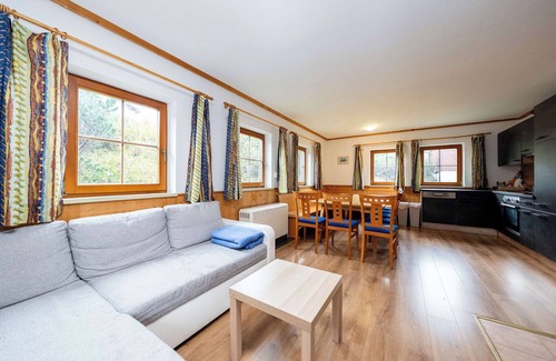 Ebensee House | Chalet Hölkogel | Sauna | Kitchen | Mountain