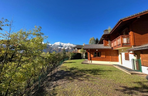Les Carroz-d'Araches Ski Chalet | Chalet Haut Standing à proximité du centre (CH228)