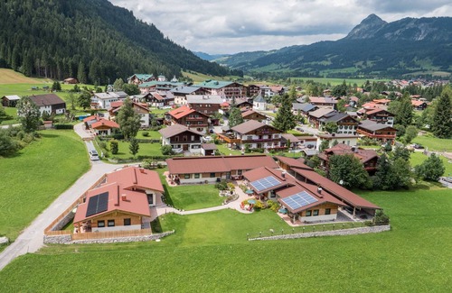 Haldensee Apartment | Chalet Holiday House 15 - Almdorf Tirol