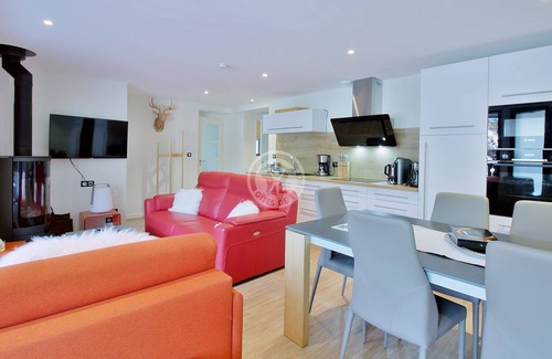 Saint-Lary-Soulan Apartment | Chalet Hygge Saint-Lary center: Comforsy/6 rooms/Spa/Breathtaking view/Parking