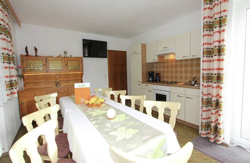Aschau Im Zillertal Apartment | Chalet in Aschau near Ski Bus & Zillertal Slopes