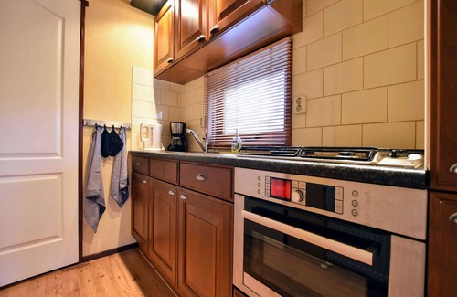 Garderen Ski Chalet | Chalet in Garderen with Fenced Garden