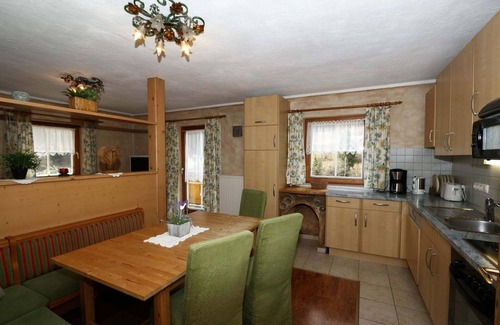 Grossarl Apartment | Chalet in Grossarltal with Panoramic Views
