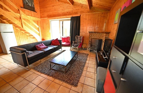 Noiseux House | Chalet in Noiseux with Sauna & Whirlpool