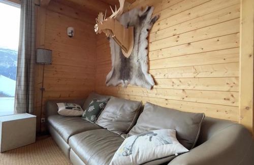 Les Carroz-d'Araches Ski Chalet | Chalet indépendant 8 pers, déco moderne, proche centre et remontées, terrasse sud-ouest - FR-1-572-32