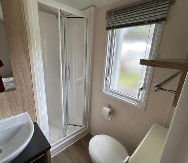 Midlum House | Chalet Kegelrobbe mir riesiger überdachter Terrasse am Kransburger See 544