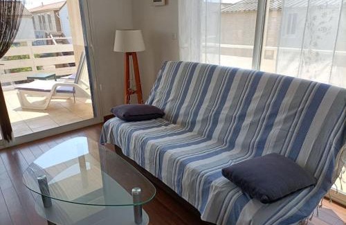 Gruissan Plage Ski Chalet | Chalet La Mer Veille 1