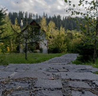 Sicasau House | Chalet Mignon - Aproka adorable small guest house