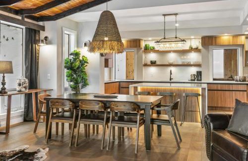 Big White Ski Resort House | Chalet Monashee - Brand New High-End Property with Amazing Views