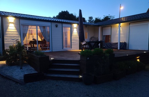 Caurel Ski Chalet | Chalet of Happiness by Lake Guerlédan