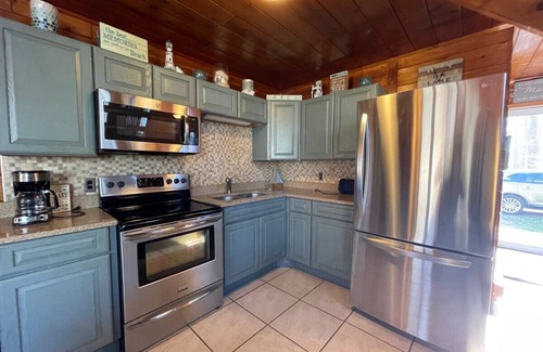 Stevensville House | Chalet on the Lake 79 w/Beach Access, Pools, Sport Courts, Fishing Pond & more!