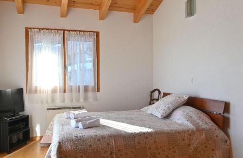 Chamoson Ski Chalet | Chalet Orchidée by Interhome