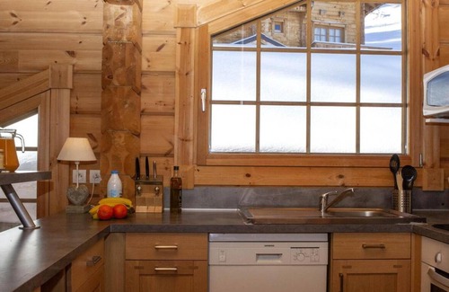 La Roche Ski Chalet | Chalet, parking, tv, ski locker, 70-80m², La Plagne