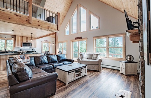 Bethel House | Chalet Quartz - Newly constructed Chalet close to downtown Bethel, short drive to Sunday River