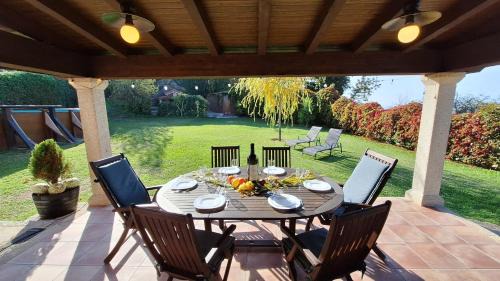 Bueu House | Chalet Rural Toñita 400 m playa piscina barbacoa chimenea