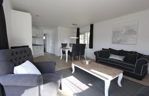 Otterlo House | Chalet with 2 bedrooms and a terrace