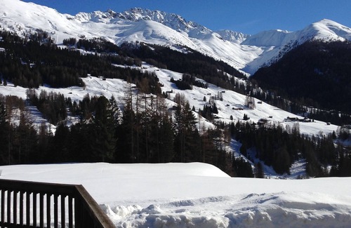 Frauenkirch Ski Chalet | Chalet with a panoramic view