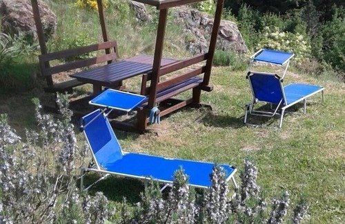 Borzonasca Apartment | Chalet with garden and barbecue, rent 1 apartment, and a double room with private bathroom and indip