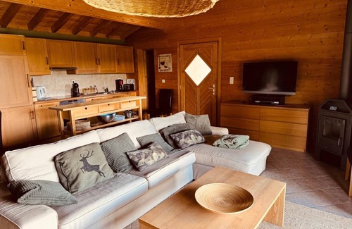 Grande-Riviere Ski Chalet | CHALETS INDEPENDENT BEAUTIFUL VIEW ON LAKE