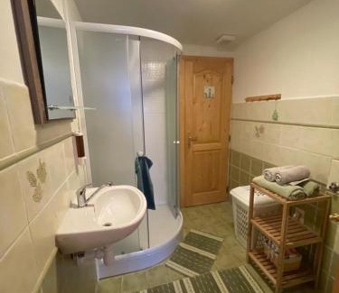 Oscadnica House | Chalupa pod lipou