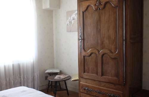 Saint-Porchaire House | Chambre au bruand