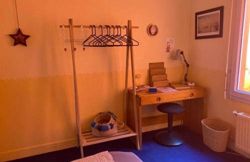 Victor Hugo - Saint-Augustin House | Chambre chez l'habitant - proche du centre - salle d'eau et WC privés