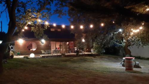 Arzens Bed & Breakfast | Chambre d’Hôtes Neptune Wood