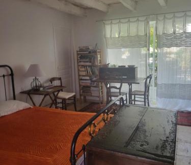 Les Quatre-Routes-du-Lot Bed & Breakfast | Chambre de charme