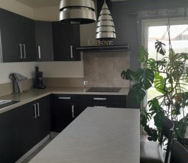 Sarrouilles House | Chambre paisible à la campagne