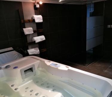 Villers-Semeuse House | Chambre privé chez Chris