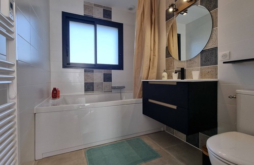 Buzet-sur-Tarn Bed & Breakfast | Chambre "standing" de Charme à la Campagne