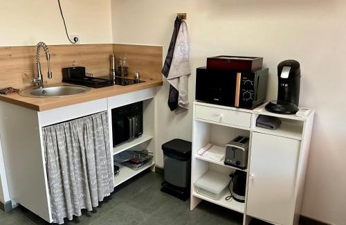 Alata Apartment | Chambre Studio Piscine Jacuzzi chez l habitant