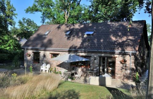 Wepion Bed & Breakfast | Chambres d'hôte dans une Villa 4 façades - quartier vert et boisé - 5 kms de Namur