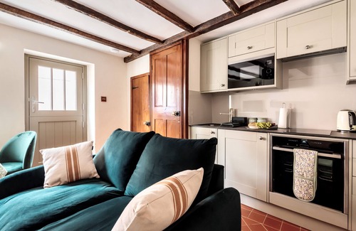 Wells-next-the-Sea Cottage | Channel View - sleeps 2 guests in 1 bedroom
