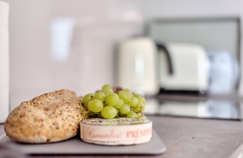 Wells-next-the-Sea Cottage | Channel View - sleeps 2 guests in 1 bedroom