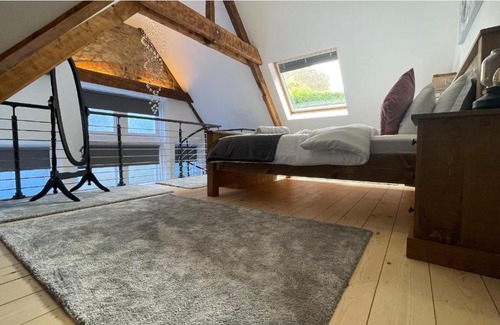 Wirksworth House | Chapel row 1