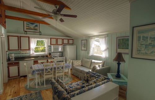 Edgartown Cottage | Chappaquiddick, Cozy 2 Bedroom, October Dates Available!